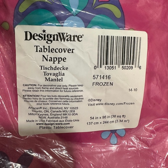 New Frozen Plastic Tablecover by DesignWare x 2 - Picture 5 of 5